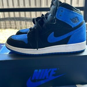 Jordan 1 retro high size 4